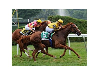Julie's Love won the De La Rose Stakes at Saratoga Race Course Aug. 4. <br><a target="blank" href="http://photos.bloodhorse.com/AtTheRaces-1/at-the-races-2012/22274956_jFd5jM#!i=2083637599&k=M3K27Wc">Order This Photo</a>