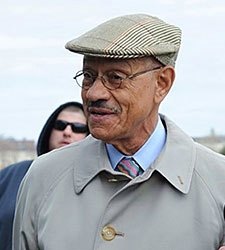 Old Friends to Honor NYRA's Taylor Old Friends to Honor NYRA's Taylor