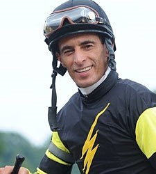 Velazquez Receives Mike Venezia Award Velazquez Receives Mike Venezia Award