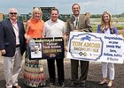 Trainer Tom Amoss registered the 3,000th victory of his career on July 30.