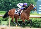 Plum Pretty cruises in the Apple Blossom at Oaklawn.