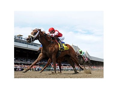 George Weaver trains Lighthouse Bay, who won the Prioress Stakes on July 27.<br><a target="blank" href="http://photos.bloodhorse.com/AtTheRaces-1/at-the-races-2013/27257665_QgCqdh#!i=2660732909&k=h9B8T4N">Order This Photo</a>