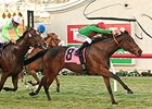 Three Hearts streaks to the win in the Red Carpet Handicap.