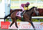 R Heat Lightning dominates the Gulfstream Oaks.<br><a target="blank" href="http://www.bloodhorse.com/horse-racing/photo-store?ref=http%3A%2F%2Fpictopia.com%2Fperl%2Fgal%3Fprovider_id%3D368%26ptp_photo_id%3D9473439%26ref%3Dstory">Order This Photo</a>