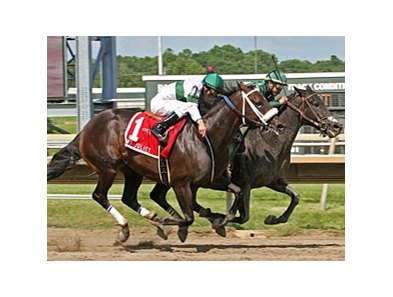 Indian Legend (inside) outfinishes Tar Heel Mom to win the My Juliet Stakes.