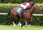 Mr. Nightlinger, shown winning the 2008 Shakertown, is back to try for a repeat this year.