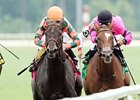 Kilmore Quay (right) in the Virginia Oaks (gr. IIIT)