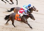 We Be Stormin battles down the stretch to win the Nodouble Breeders' Stakes at
Oaklawn Park.