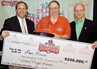 Ron Rippey at the 2006 National Handicapping Championship presentation.