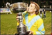 Oliver Wins International Jockeys' Championship; Dettori Hurt Oliver Wins International Jockeys' Championship; Dettori Hurt