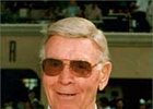 Trainer Farrell Jones, who was one of Seabiscuit's exercise riders, has died at 84.