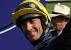 Dettori Strikes With 'Gold' in 2000 Guineas Dettori Strikes With 'Gold' in 2000 Guineas