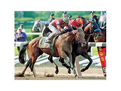 Victory Gallop (left) caught Real Quiet late to spoil the latter's Triple Crown chances.