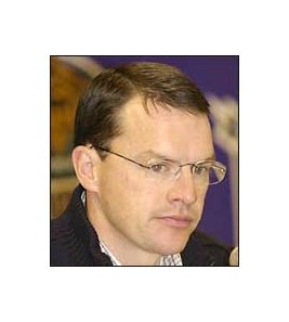 Aidan O'Brien, trains Hold That Tiger.
