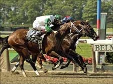 Flashy Win For Beacon Shine in 3-Way Photo Flashy Win For Beacon Shine in 3-Way Photo