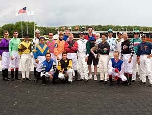 Arlington Riders Greet Aspiring Jockey Arlington Riders Greet Aspiring Jockey
