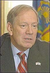 New York Governor Calls for Quick Resolution to Slots Delay New York Governor Calls for Quick Resolution to Slots Delay