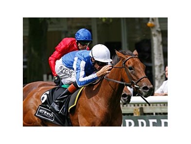 Music Show pulls away late to win the Etihad Airways Falmouth Stakes at Newmarket.<br><a target="blank" href="http://www.bloodhorse.com/horse-racing/photo-store?ref=http%3A%2F%2Fpictopia.com%2Fperl%2Fgal%3Fprovider_id%3D368%26ptp_photo_id%3D9098236%26ref%3Dstory">Order This Photo</a>