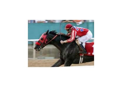 Kid Grindstone wins Oaklawn's Fifth Season.