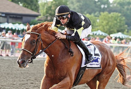 Island Town comes home strong to win the $300,000 Smarty Jones Stakes (gr. 3) at Parx Racing on August 29, 2015.