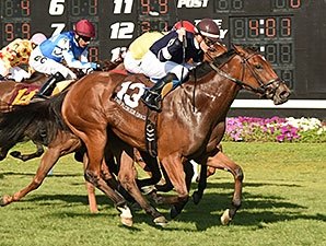 Baciami Piccola Rallies to Florida Oaks Win Baciami Piccola Rallies to Florida Oaks Win