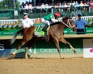 Cathryn Sophia Gets Distance, Takes KY Oaks