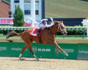 Curalina with John Velazquez wins the La Troienne (gr. I).
Kentucky Oaks day at Churchill Downs on May 6, 2016, in Louisville, Ky.