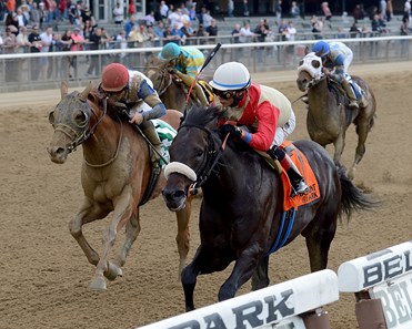 Unified wins the 2016 Peter Pan Stakes.