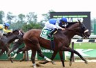Effinex wins the 2016 Suburban.