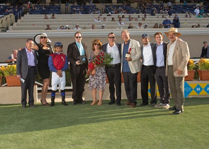Miss Sunset wins the 2016 Generous Portion Stakes