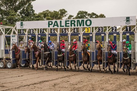 Racing at Hipodromo de Palermo