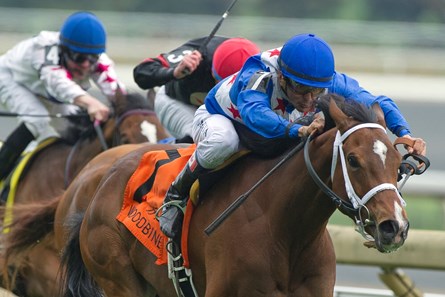Eurico Da Silva guides Starship Jubilee to victory in the 2017 Nassau Stakes at Woodbine