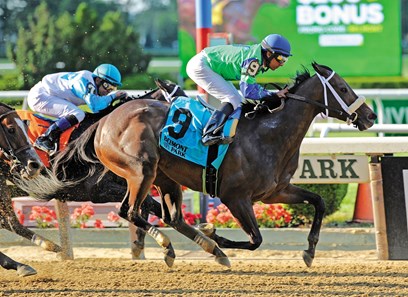 By the Moon, Rajiv Maragh up, wins the 61st running of the Gr.3 Bed O' Roses
