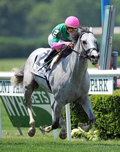 Disco Partner, Irad Ortiz Jr. up, sets a World Record of 1:05 67, in winning the Jaipur (G3T) at Belmont