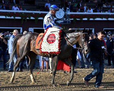 Elate wins the 2017 Alabama