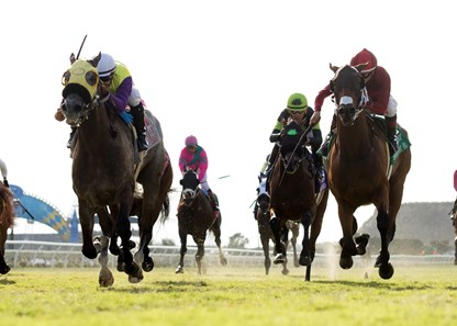 Hunt wins the 2017 Del Mar Handicap