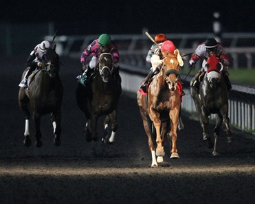 Gigantic Breeze wins the 2017 Presque Isle Mile
