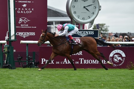 Enable wins the 2017 Qatar Prix de l'Arc de Triomphe (G1)
