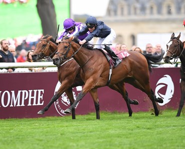 Rhododendron wins the 2017 Prix de l'Opera (G1)