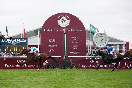 Enable (GB) wins the 2017 Qatar Prix de L'Arc de Triomphe