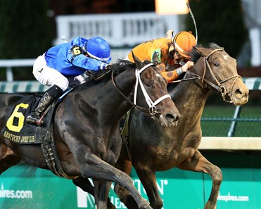 Enticed wins the 2017 Kentucky Jockey Club Stakes