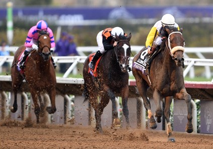 Forever Unbridled, John Velazquez up, wins the Gr.1 Breeders' Cup Distaff at Del Mar