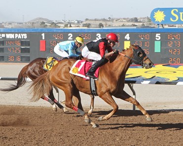 Concord Fast wins the 2018 Budweiser Handicap