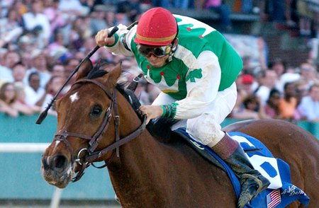 Afleet Alex back on track with runaway Arkansas Derby win.