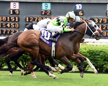 Will Call ridden to victory by Shaun Bridgmohan in the 24th running of the Twin Spires Turf Sprint at Churchill Downs