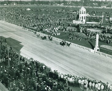 Count Fleet wins the 1943 Kentucky Derby