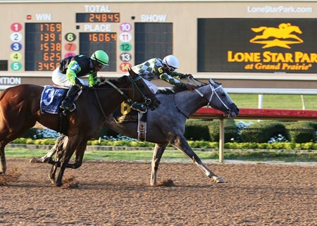 Racing at Lone Star Park
