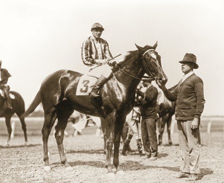 Nellie Morse's Unique Pimlico Feat - BloodHorse