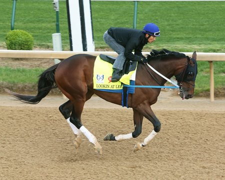 Lookin At Lee trains at Churchill Downs before the 2017 Kentucky Derby