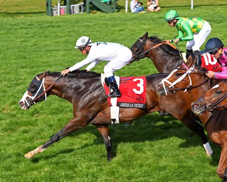 American Patriot wins the 2017 Maker's 46 Mile Stakes at Keeneland